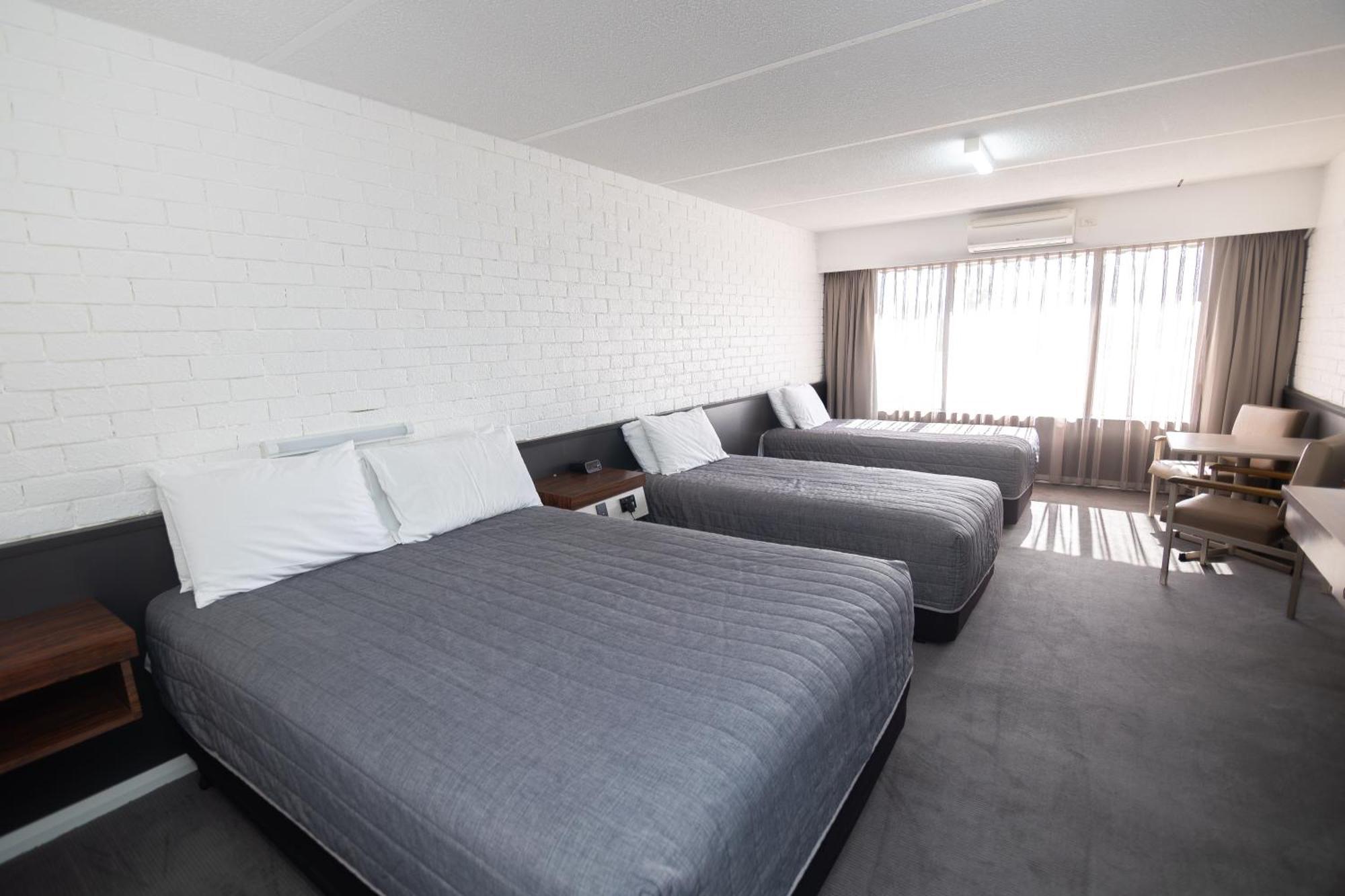 Dog Rock Motel Олбани Экстерьер фото